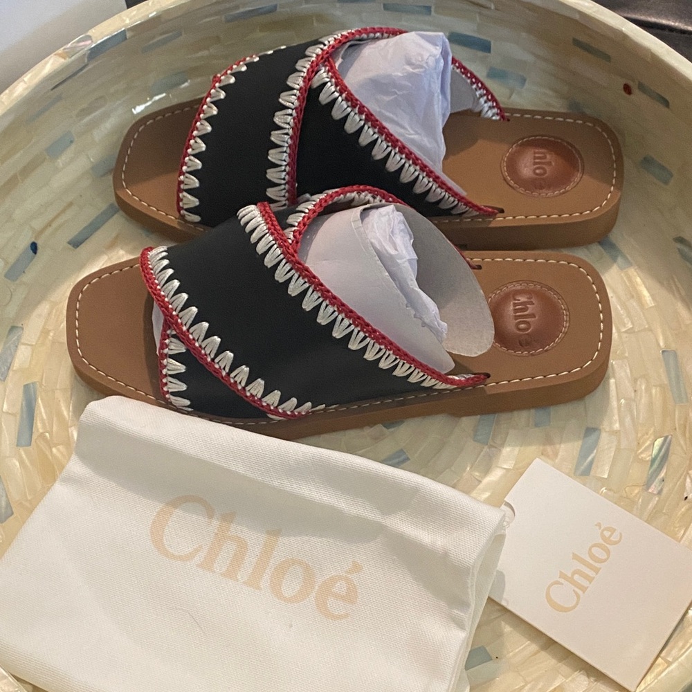 🖤❤️🤍Chloe Women's Woody Square Toe Crossover Sidue Sandals